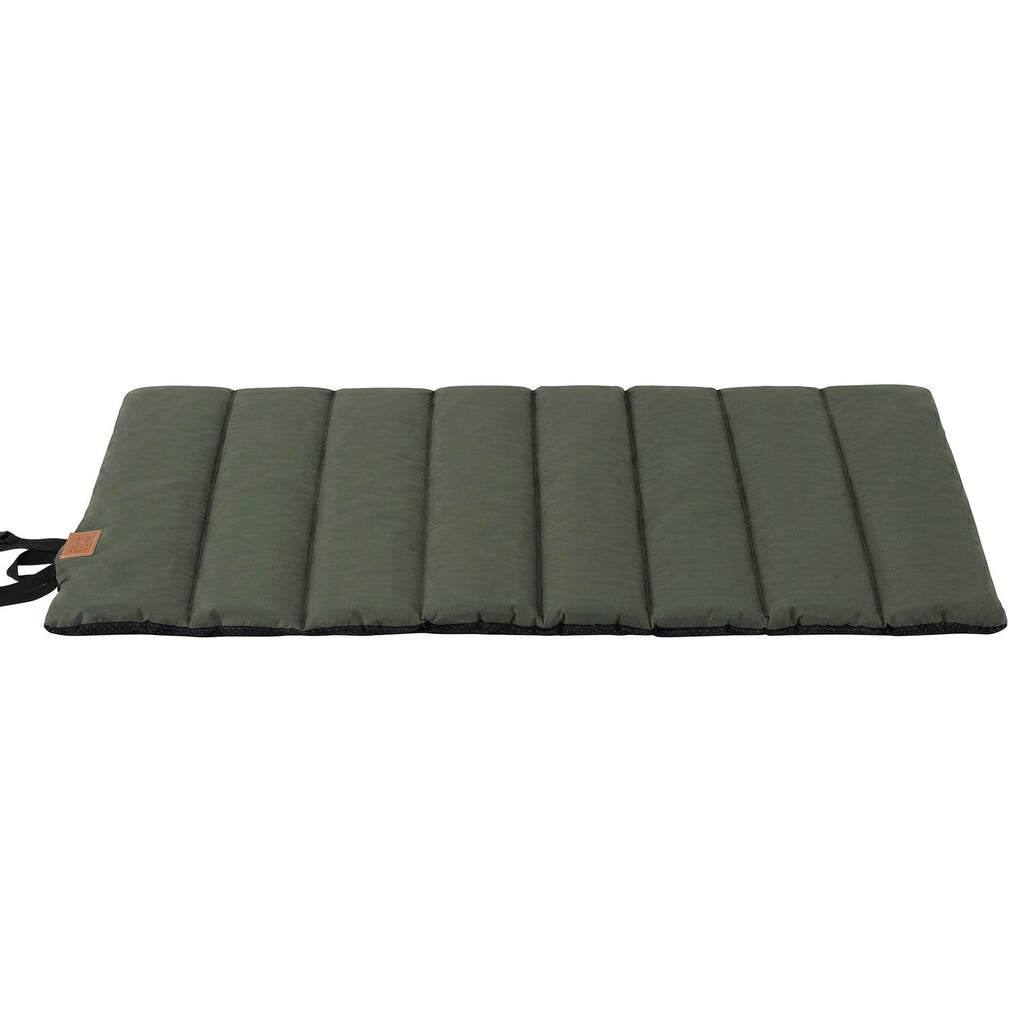 Steel Pack Roll-Up Outdoor Dog Bed – Green (110 × 67 cm)